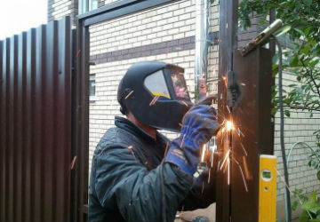 Сварка перегородок и заборов в Белой Калитве в октябре