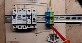 Установка устройства защитного отключения в Белой Калитве в октябре