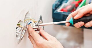 Электромонтажные работы в Белой Калитве от Мастер24 — электромонтаж под ключ, цены от 1659 руб., заказать услуги